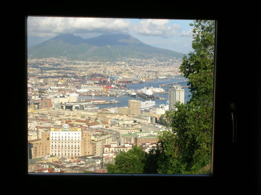 Guest House Pedamentina Napoli Eksteriør bilde