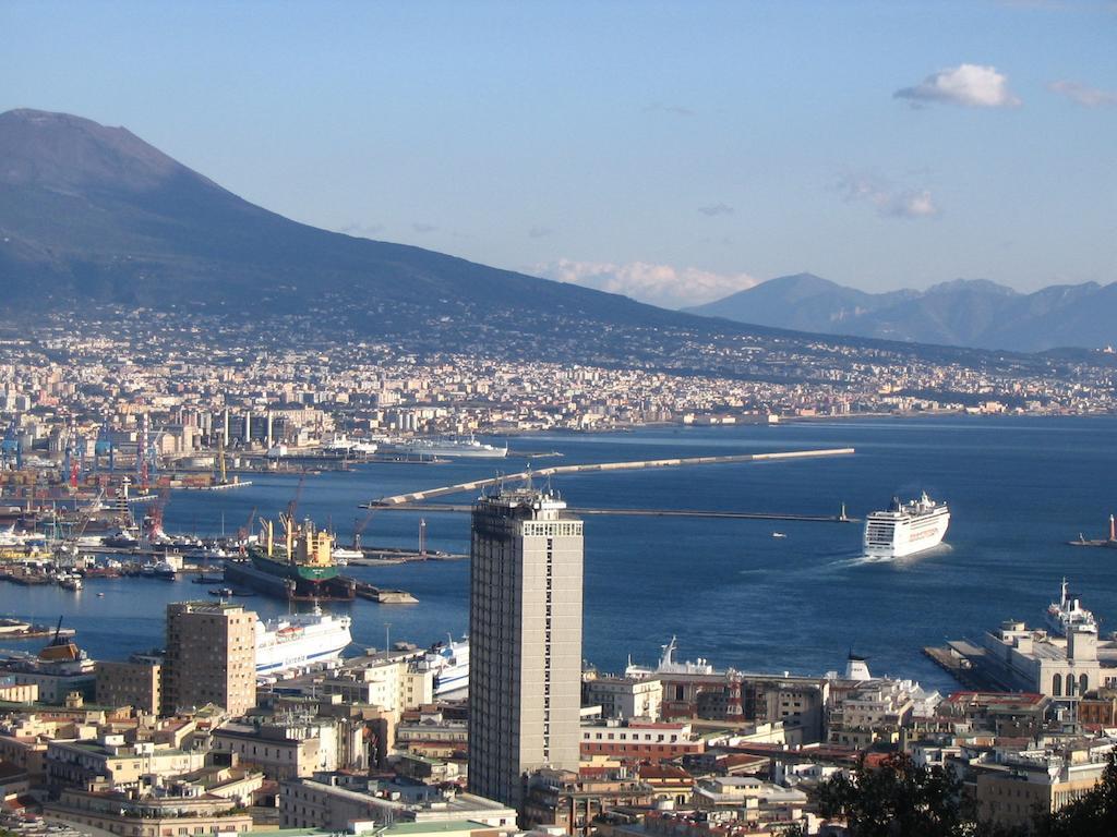 Guest House Pedamentina Napoli Eksteriør bilde